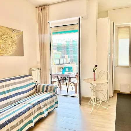 Hostdomus - Casa Gavitto * Pietra Ligure