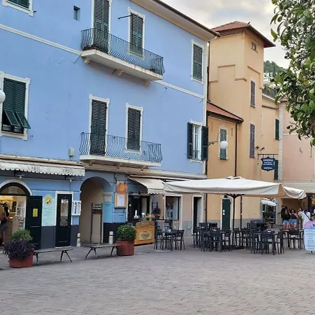 Hostdomus - Casa Gavitto * Pietra Ligure